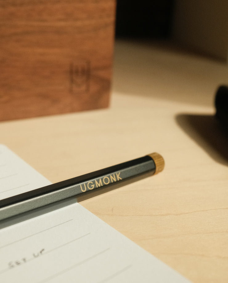 The Pen & Pen Tray Bundle (Black/Walnut)