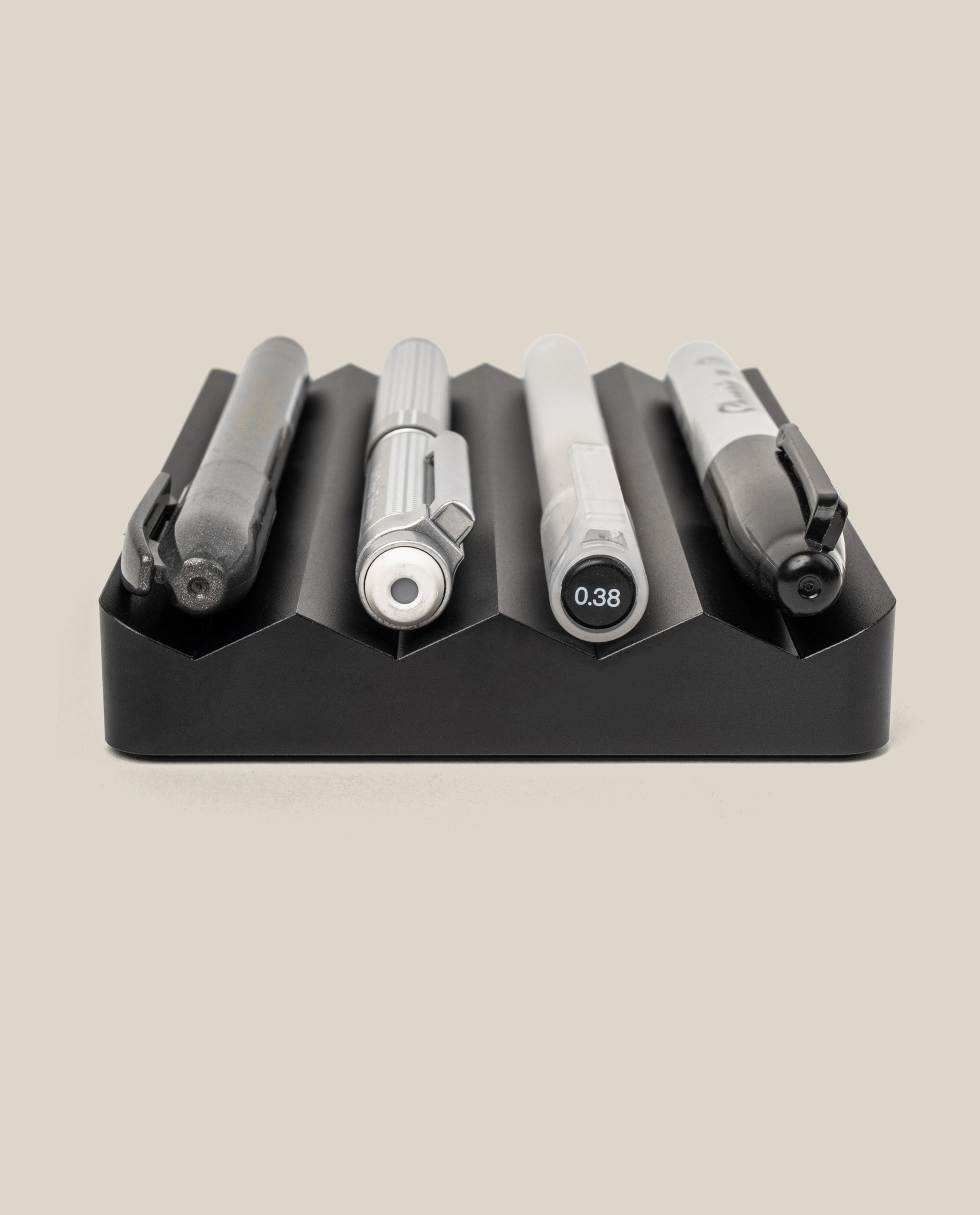 Analog Multi Pen Tray (Black Aluminum) – Ugmonk