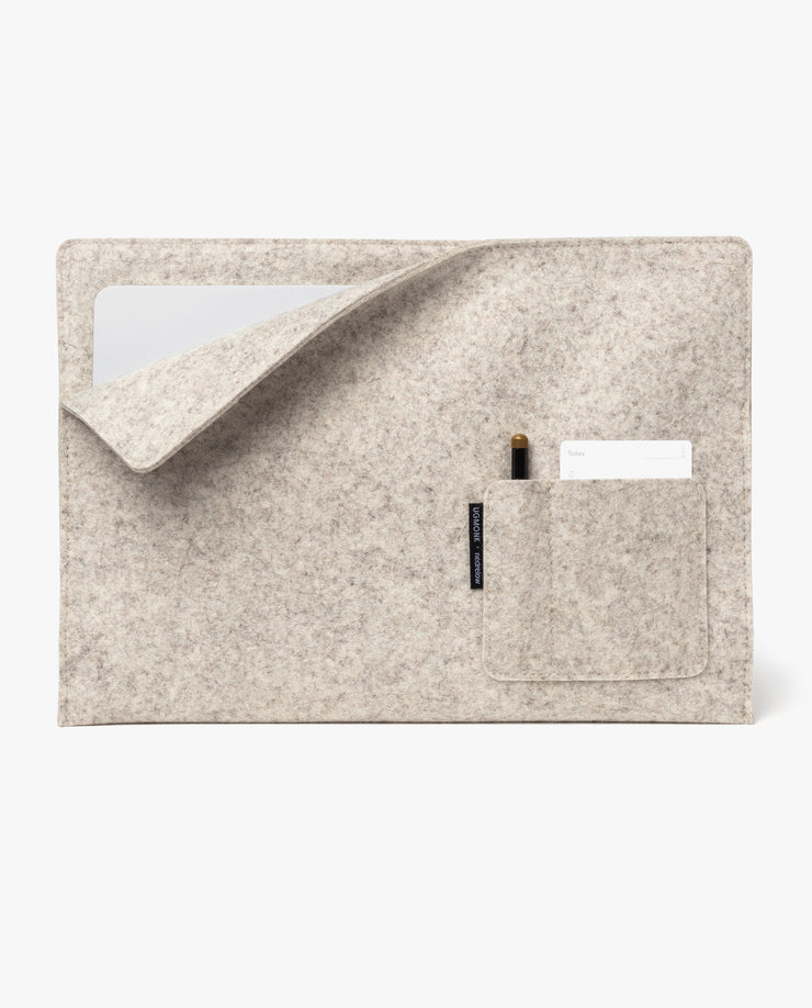 Magnetic Laptop Sleeve (Nedrelow x Ugmonk - Light Gray)