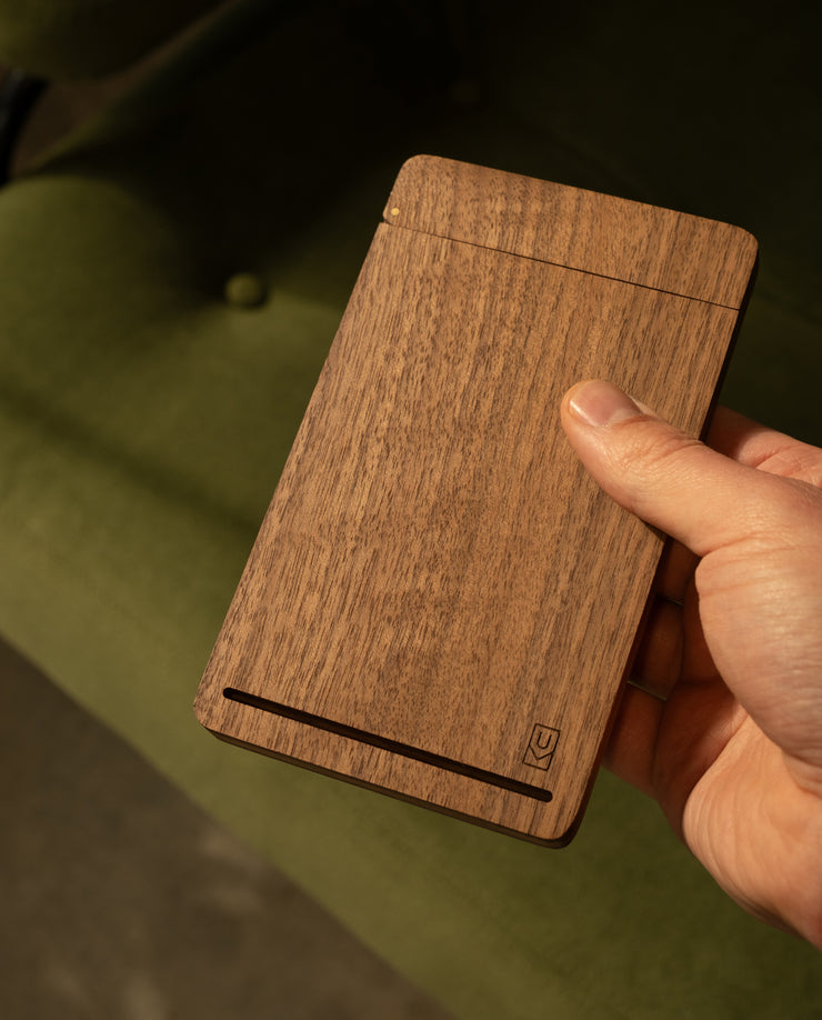 Analog Travel Case (Walnut)