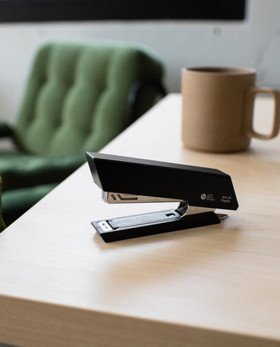 https://ugmonk.com/cdn/shop/products/CDT-black-stapler-ls-1-365164_400x.jpg?v=1690906751