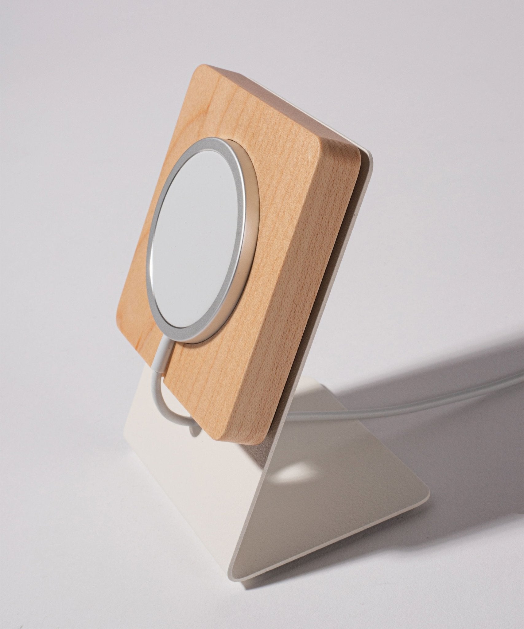 Warehouse Item - Gather MagSafe Phone Stand (1x1 - White/Maple) Warehouse Ugmonk
