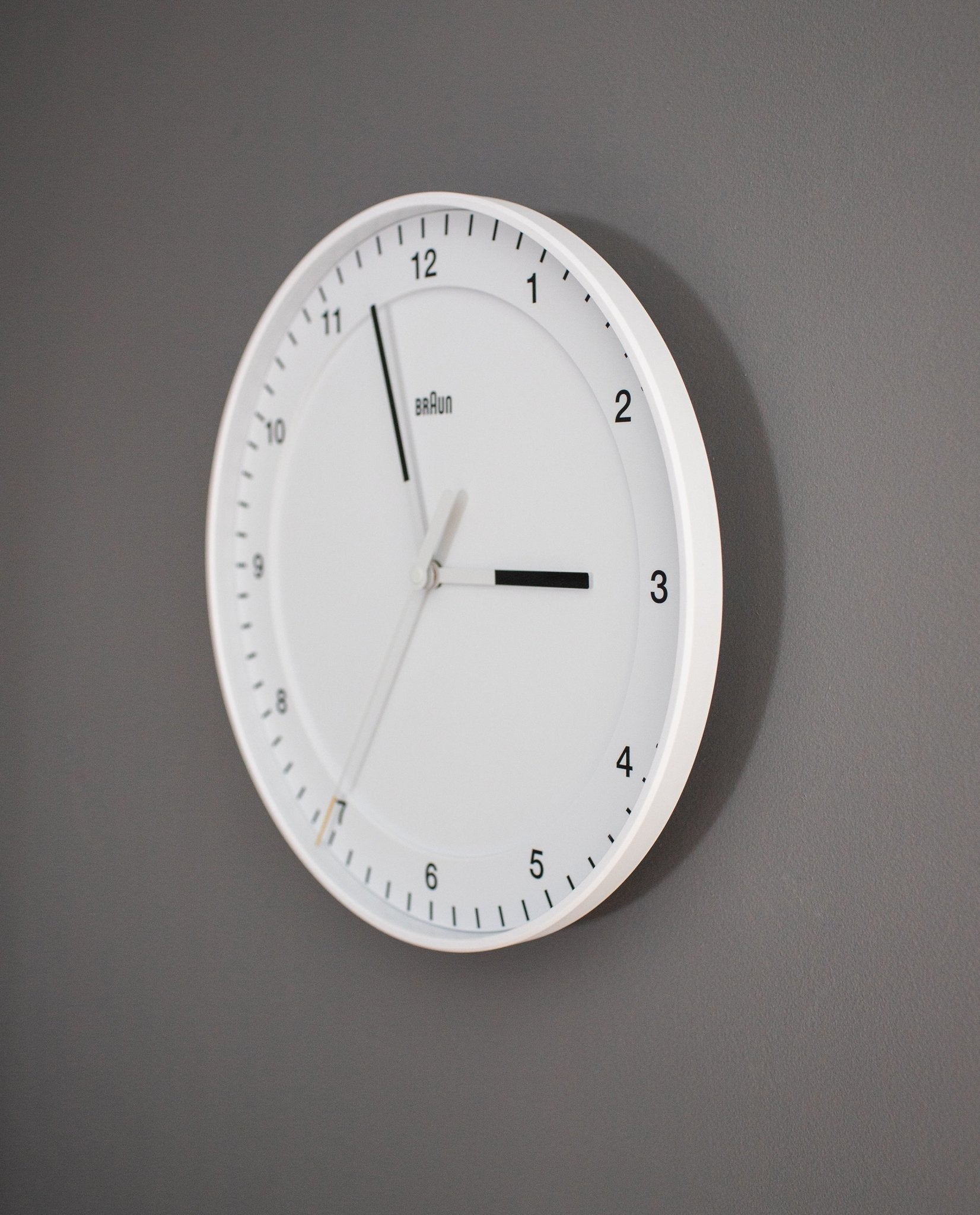 Braun Wall Clock (White) Braun Ugmonk